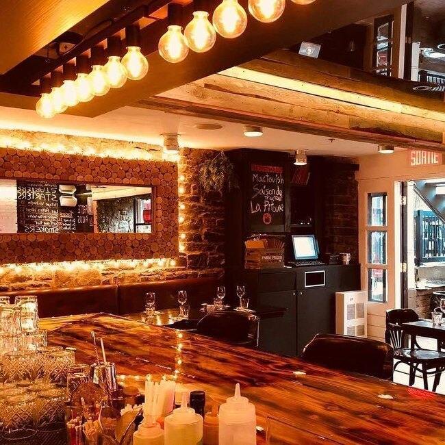 Faite à l'os - Restaurant BBQ à Vieux-Québec, Québec