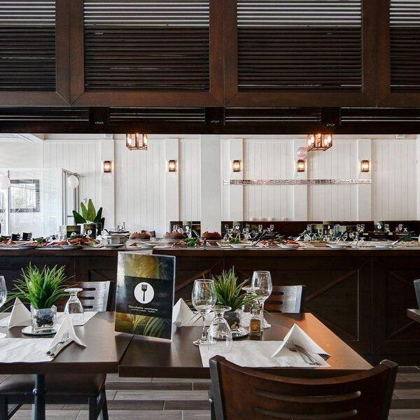 Fourchette Antillaise - Restaurant Créole à Ahuntsic-Cartierville, Montréal