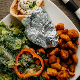 Fruit Oeufolie Breakfast Restaurant