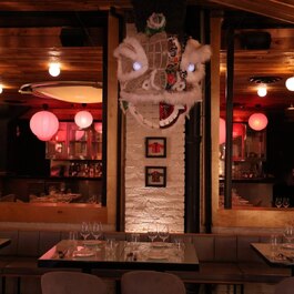 Fukurō: tapas + cocktails  Restaurant Asiatique