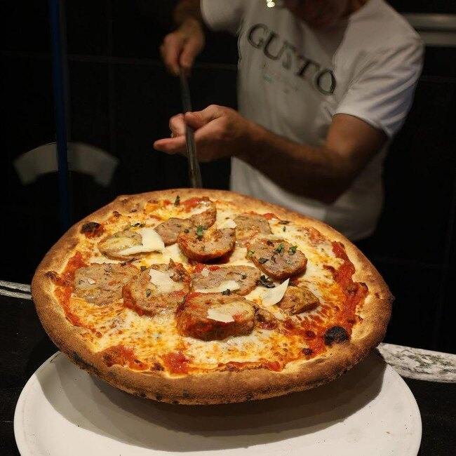 Pizzeria Gusto - Restaurant Cuisine Italienne - St-Léonard, Montréal