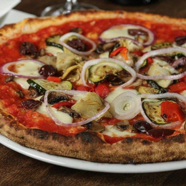 Pizzeria Gusto - Restaurant Cuisine Italienne - St-Léonard, Montréal