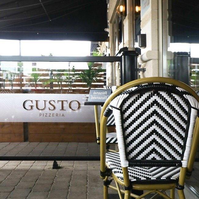 Pizzeria Gusto - Restaurant Cuisine Italienne - St-Léonard, Montréal