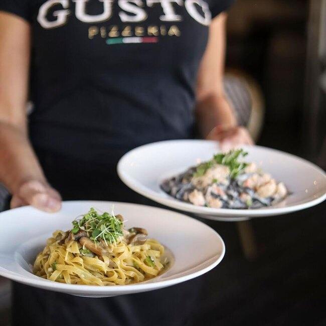 Pizzeria Gusto - Restaurant Cuisine Italienne - St-Léonard, Montréal
