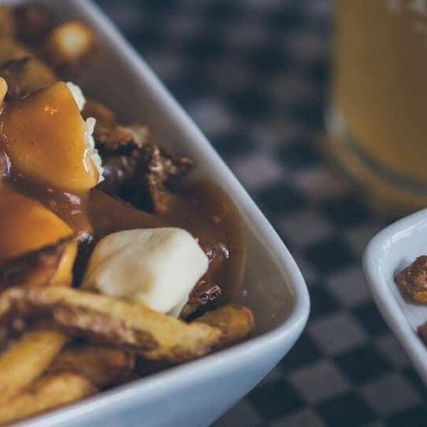 HELM microbrasserie - Restaurant Bistro à Mile-End, Montréal
