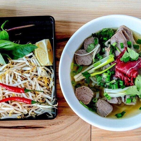 KÒI Noodle Bar - Restaurant Japonaise à Chomedey, Laval