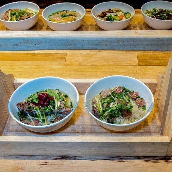 KÒI Noodle Bar - Restaurant Japonaise à Chomedey, Laval