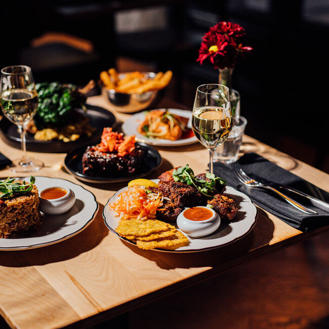 Kwizinn restaurant cuisine caribéenne dans Vieux-Montréal