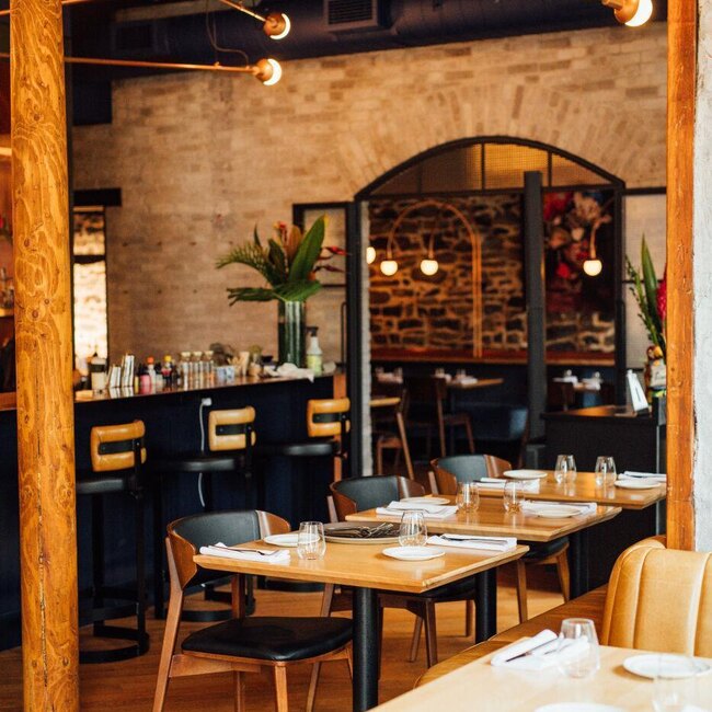 Kwizinn restaurant cuisine caribéenne dans Vieux-Montréal