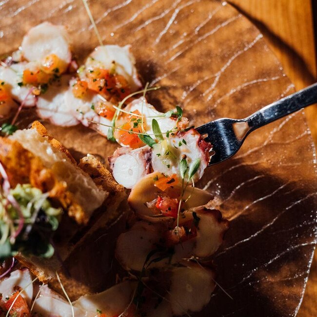 Kwizinn restaurant cuisine caribéenne dans Vieux-Montréal