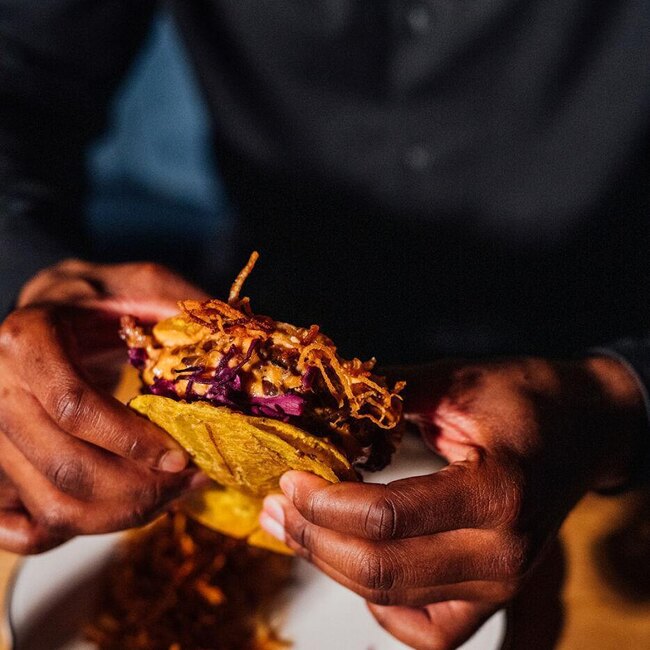 Kwizinn restaurant cuisine caribéenne dans Vieux-Montréal