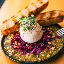 La Belle et La Barbe - Bistro Urbain RestoMontreal.ca