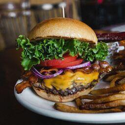 La Belle & La Boeuf - Burger Bar RestoQuebec.ca