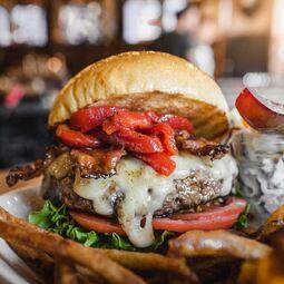 La Belle & La Boeuf - Burger Bar RestoQuebec.ca