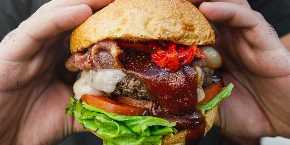 Restaurant La Belle & La Boeuf - Burger Bar | Sainte-Foy-Sillery-Cap-Rouge