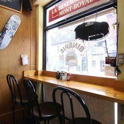 Photo 11 - La Binerie Mont Royal RestoMontreal.ca