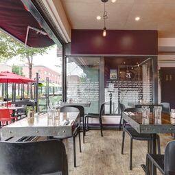 LA BOULETTE Poutine Restaurant