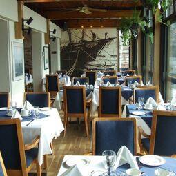 Restaurant L'Anse-au-Foulon Breakfast Restaurant