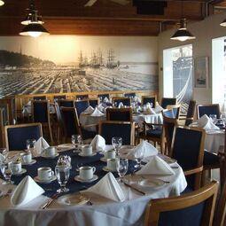 Restaurant L'Anse-au-Foulon Breakfast Restaurant