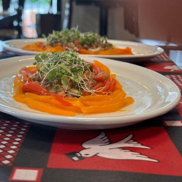 Restaurant La Calebasse - les vraies saveurs des tropiques au coeur de Québec, dans une ambiance exotique qui vous transporte en pleine Afrique.