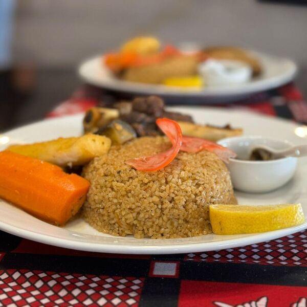 Restaurant La Calebasse - les vraies saveurs des tropiques au coeur de Québec, dans une ambiance exotique qui vous transporte en pleine Afrique.