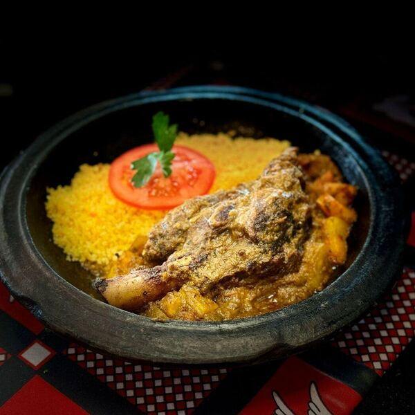 Restaurant La Calebasse - les vraies saveurs des tropiques au coeur de Québec, dans une ambiance exotique qui vous transporte en pleine Afrique.