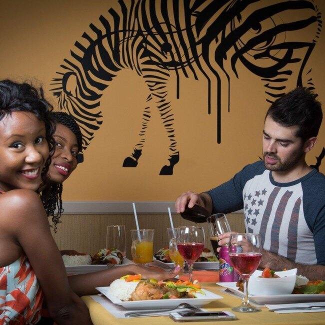 Restaurant La Calebasse - les vraies saveurs des tropiques au coeur de Québec, dans une ambiance exotique qui vous transporte en pleine Afrique.