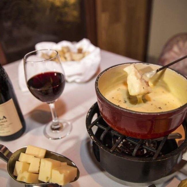La Chaudronnée Suisse - Restaurant Fondue à Repentigny