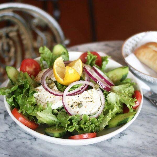 La Croissanterie Figaro - Restaurant Café à Outremont, Montréal