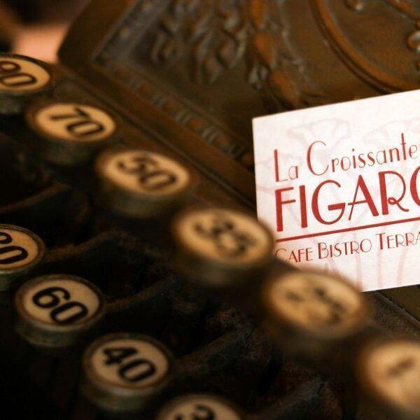La Croissanterie Figaro - Restaurant Café à Outremont, Montréal