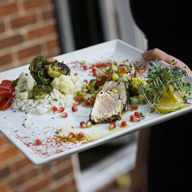 La Demande Generale Valleyfield Bistro & Buvette - Restaurant Urbaine à Salaberry-de-Valleyfield