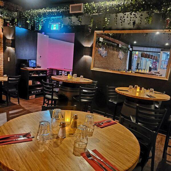 La Paella - Restaurant Espagnole à Le Village/Centre Sud, Montréal