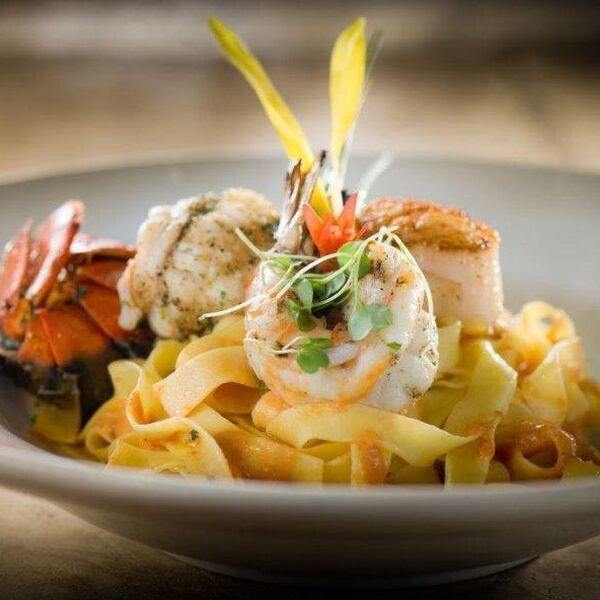 Restaurant La Piazza / Le Challenger Restaurant Montréal, QC