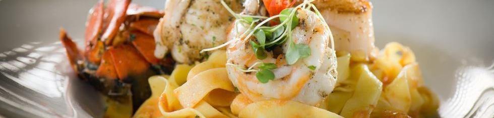 Restaurant La Piazza / Le Challenger Cover Image