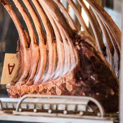 L'Aurochs Steakhouse RestoMontreal.ca