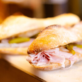 Le Bouchon par Bleu & Persillé RestoMontreal.ca