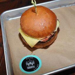 Le Chic Shack - Chic Restaurants in Montreal