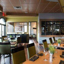 Restaurant Le Coureur des Bois  Restaurant Bistro