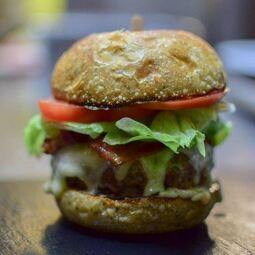 Restaurant Le Coureur des Bois RestoMontreal.ca