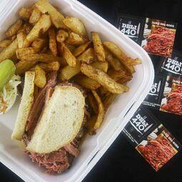 Le Déli 440 Smoked Meat Restaurant