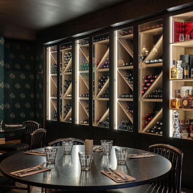 Dorsay Pub Britannique - Restaurant Britannique Moderne à Vieux-Québec, Québec