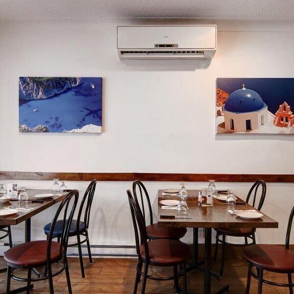 Le Jardin des Puits - Restaurant Grecque à Ahuntsic-Cartierville, Montréal