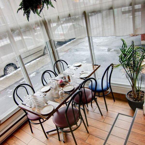 Le Jardin des Puits - Restaurant Grecque à Ahuntsic-Cartierville, Montréal