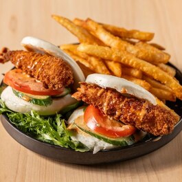 Le Joker Pub Ludique - Online Ordering Restaurants Near: H3E2B5