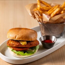 Le Joker Pub Ludique RestoMontreal.ca