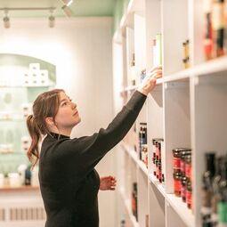 Le Monastère des Augustines : comptoir commande et Le Vivoir Restaurant Le Monastère des Augustines : comptoir commande et Le Vivoir RestoQuebec.ca