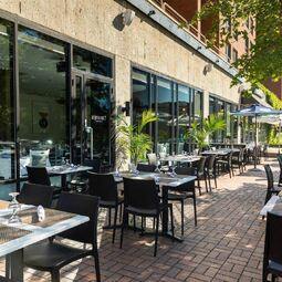 Le Quarante 7 | Restaurant - Traiteur RestoQuebec.ca
