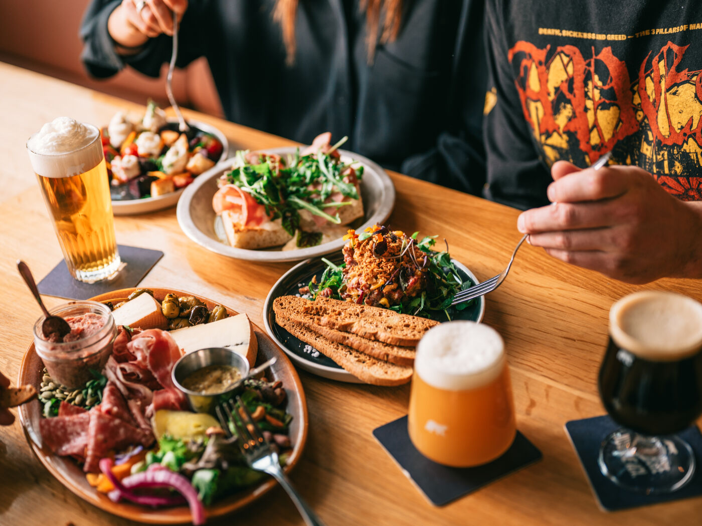 Le Relais Boréale Montréal - Microbrasserie & Boutique - Restaurants Near: H3N1V1