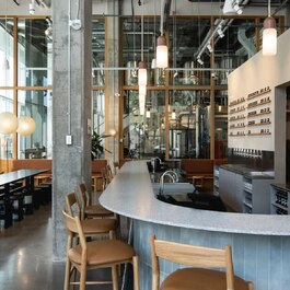 Le Relais Boréale Montréal - Microbrasserie & Boutique Pub Food Restaurant