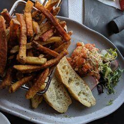 Le Saint-Sau Pub Gourmand RestoMontreal.ca